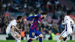 他通过冥想 他通过冥想